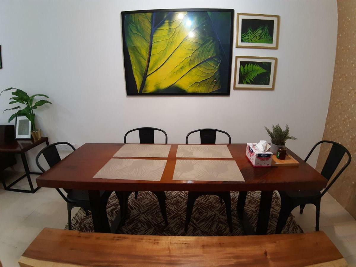 Orchidd Homestay Gambang Esterno foto